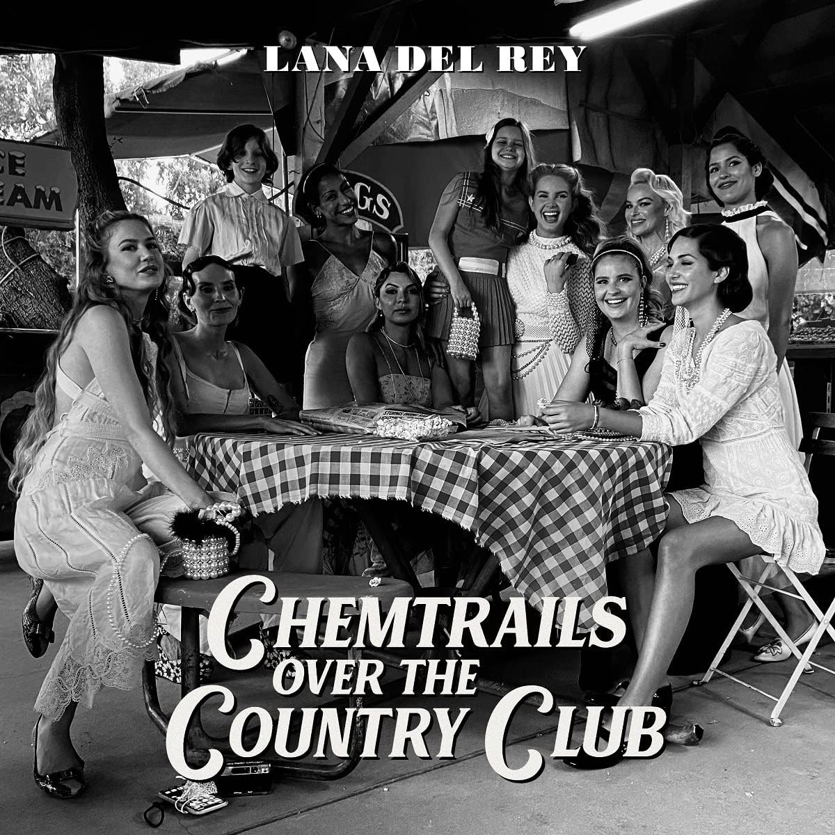 Lana Del Rey - Chemtrails Over The Country Club (180gr)