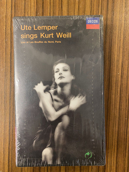 Ute Lemper - Sings Kurt Weill (VHS)