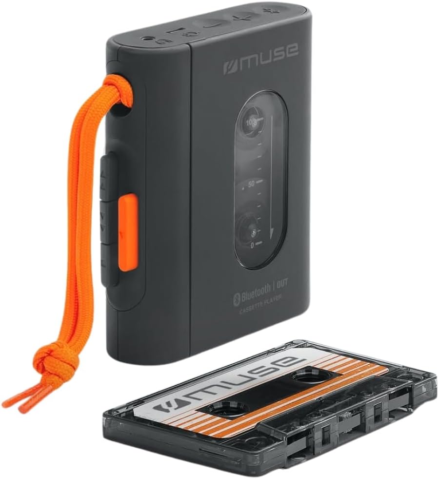 Muse: M-132 WM Portable Cassette Player