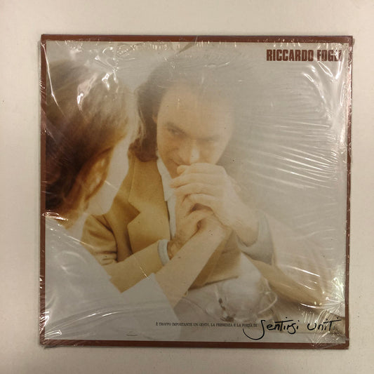 Riccardo Fogli - È Troppo Importante Un Gesto, La Presenza E La Forza Di Sentirsi Uniti (LP, Album)
