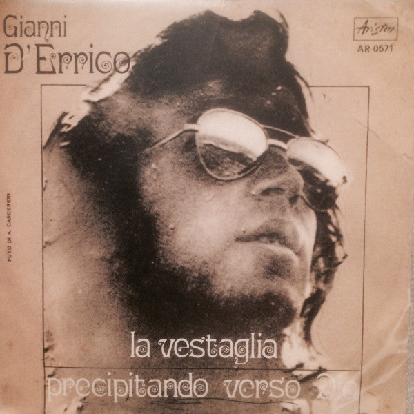 Gianni D'Errico - La Vestaglia / Precipitando Verso Dio (7")