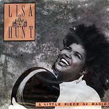Lisa Hunt - A Little Piece Of Magic (7")