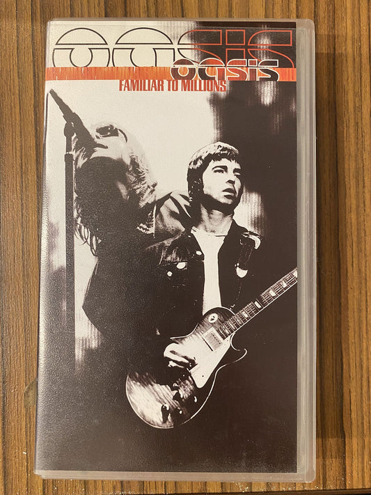Oasis - Familiar To Millions (VHS, SECAM)