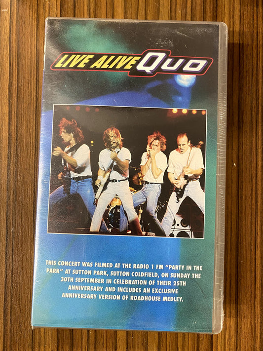 Status Quo - Live Alive Quo Live Alive Quo (VHS)