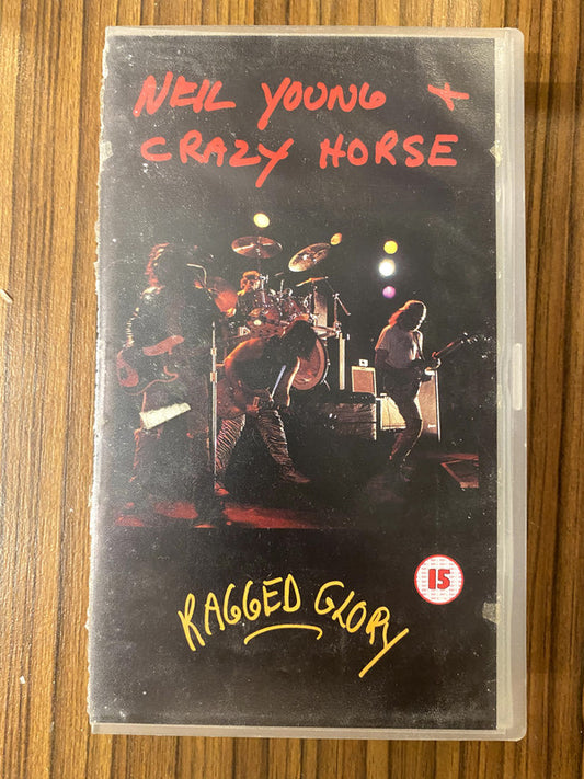 Neil Young + Crazy Horse - Ragged Glory (VHS)